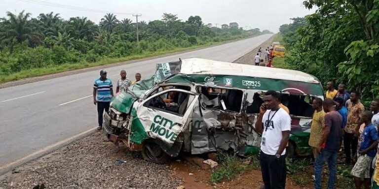 City Boy Movement Bus involved in accident along Lagos-Ibadan Expressway