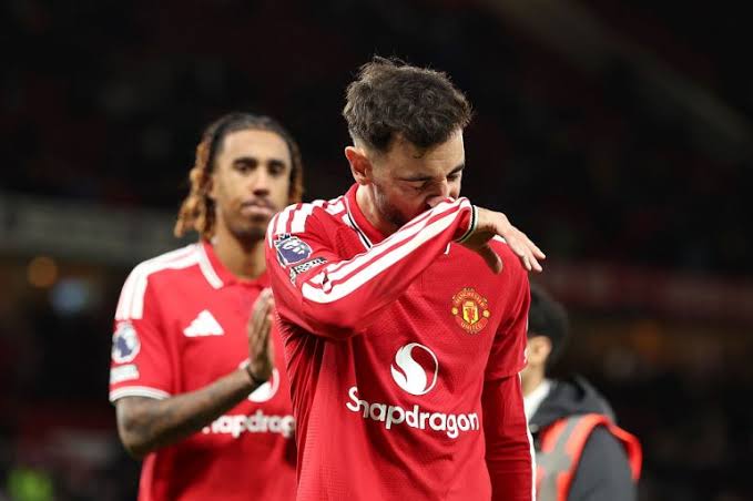 EPL: Manchester United, Tottenham face historic crisis