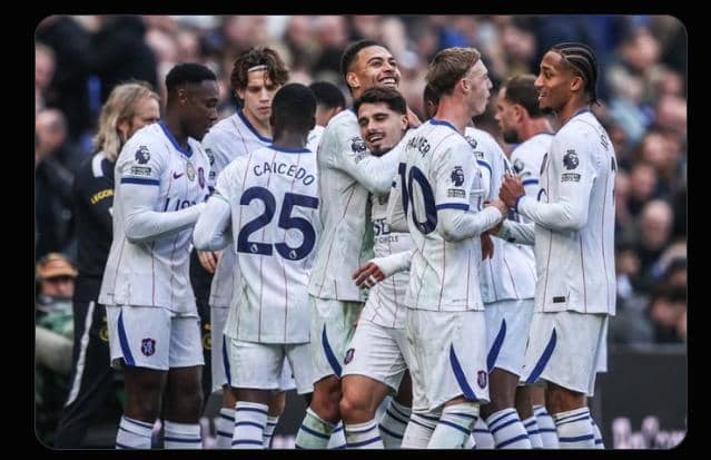 Martinez injured as Chelsea end 9-month Premier League c Chelsea beat Everton 2-0 as Martinez injury fails to stop historic clean sheet