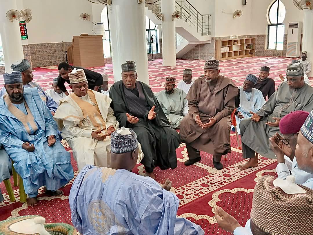 Zulum condoles Dalori, late Sir Kashim Ibrahim's family over loss of loved ones